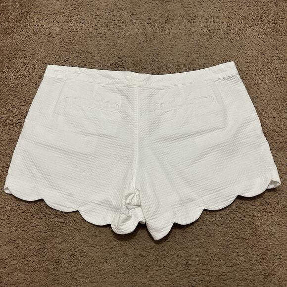 Lilly Pulitzer Women's White Cotton Scalloped Cotton Shorts, Resorts, Size 16 - Picture 5 of 7